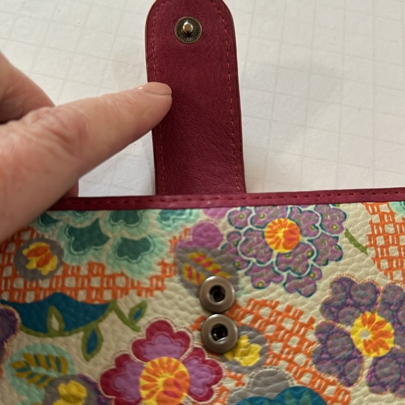 Fossil Wallet Floral Multi Color Faux Leather - Picture 3 of 9